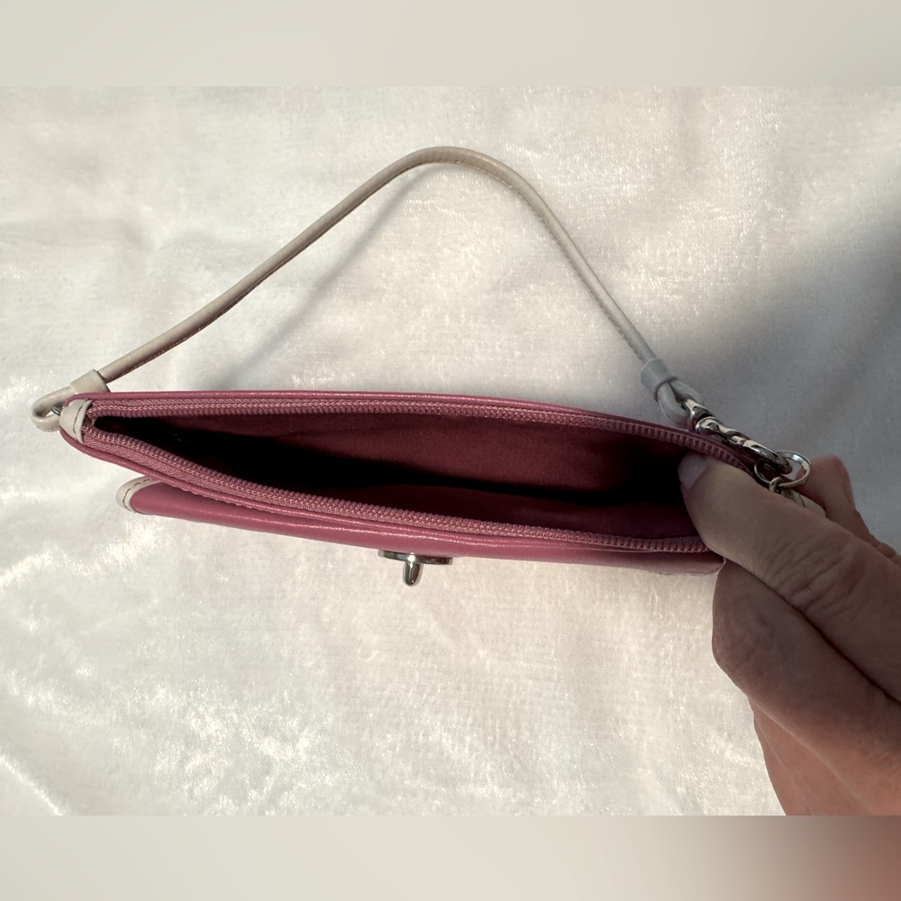 Vintage Coach Pink Leather Wristlet Clutch - Picture 6 of 6